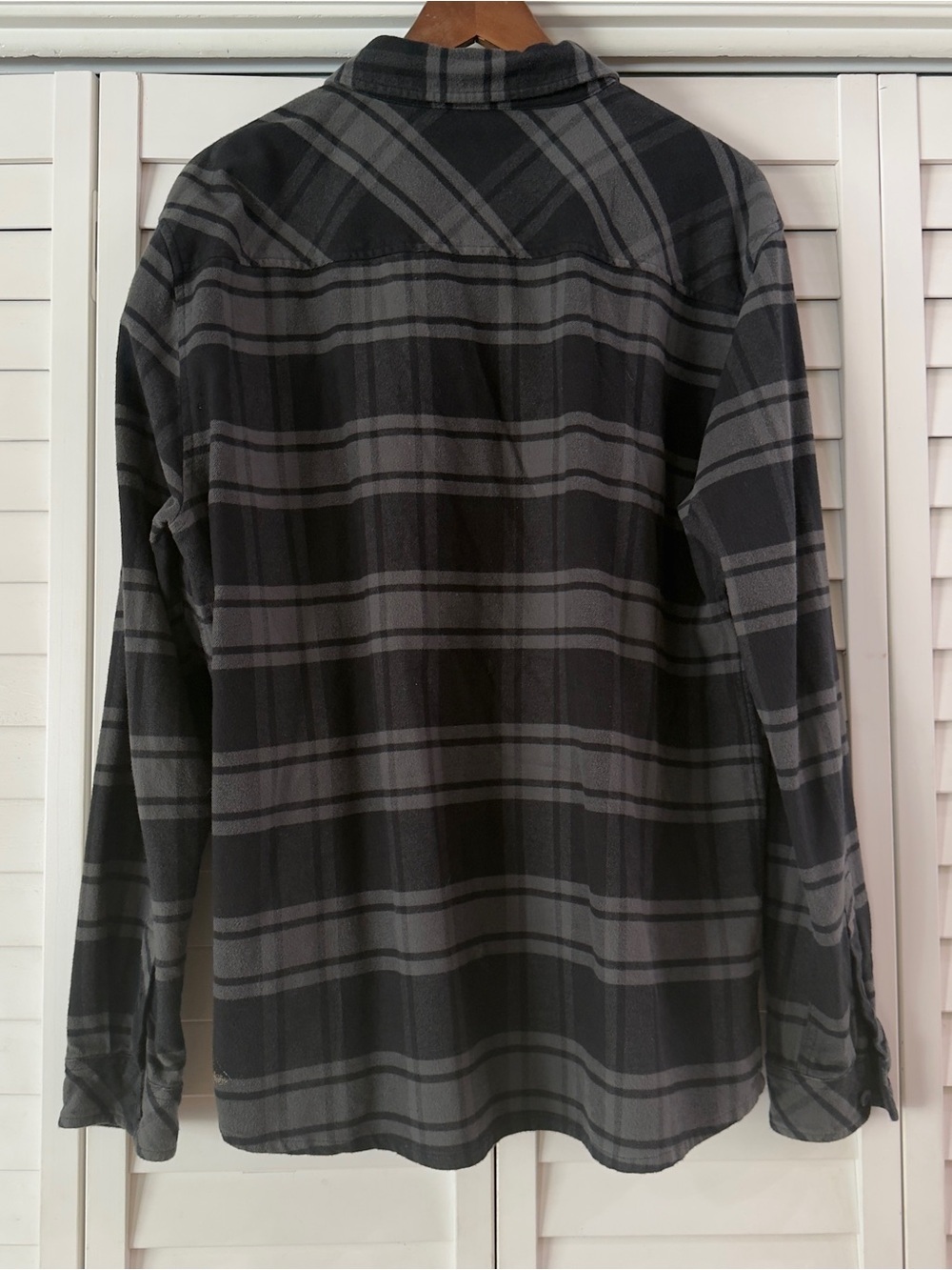INTO THE AM Men’s Fairbanks Flannel - Size L - Picture 5 of 8